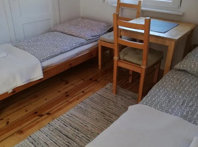 Rum i privatbostad U Eve